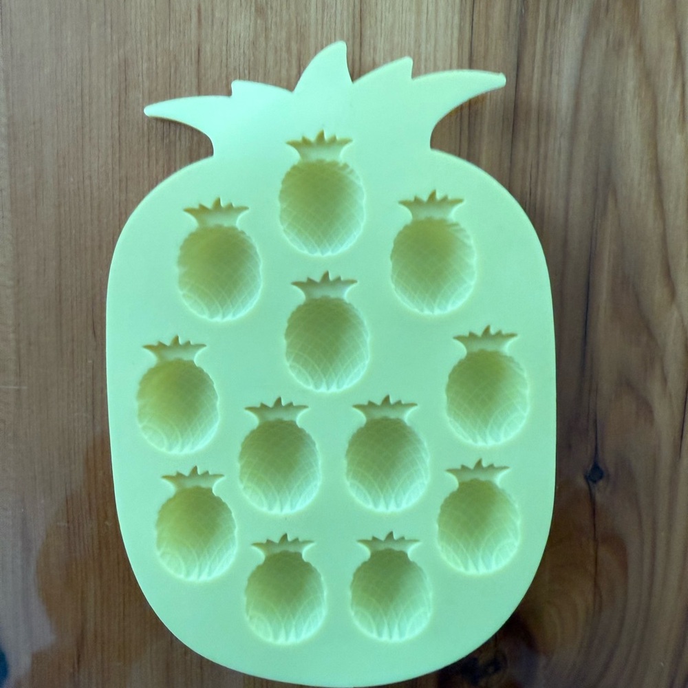Yellow Pineapple Silicone Ice Tray